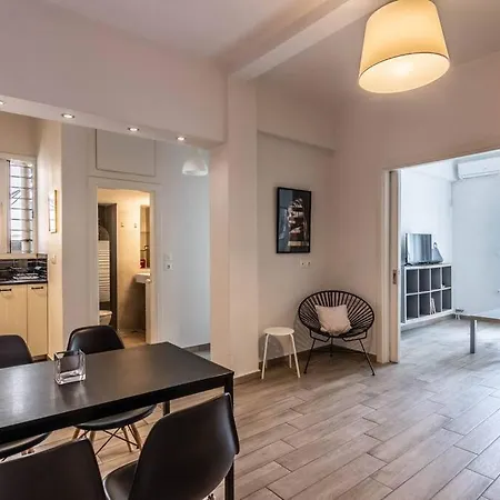 Mariners Friend Apartment Piraeus Exterior photo